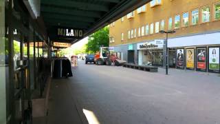 Rån i Skärholmen från extremt nära håll! / 3 armed men hit pawn shop with wheel loader!