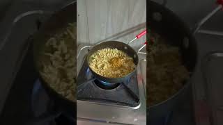 thandi m to maggi Banta hi na .....phadio wali magii....