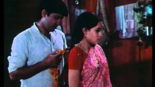 Piya Ka Ghar - Ab Darwaza Band Karna - Anil Dhawan & Jaya Bhaduri - Bollywood Romantic Scenes