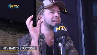Emre Aydın, NTV Radyo’da “Bizim Rock’çılar”a konuk oldu