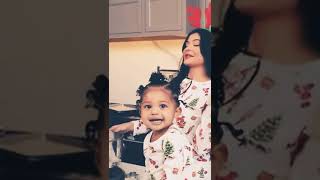 #shorts Christmas cooking, Kylie and Stormi😍