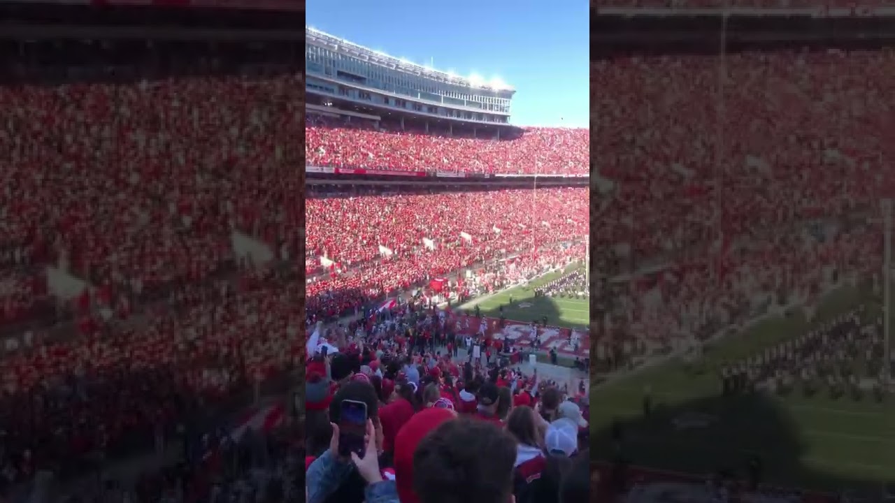 Michigan Wolverines Entrance To THE GAME. They Meet The Best Fans In ...