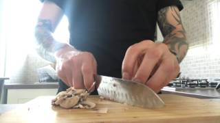 Yaxell GOU 101 Japanese knife fast slicing