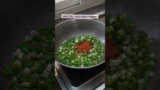 Hari pyaj sev tamatar ki sabji #foodvideo #tasty #shorts Haripyajsabji