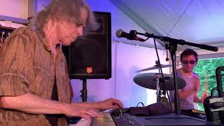 NRBQ plays “Magnet” at the American Music Festival, Berwyn IL (7/04/19)