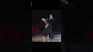 国标舞欣赏 - WDSF世界冠军迪马/奥佳(Dmitry/Olga) 满分的快步舞/Quickstep