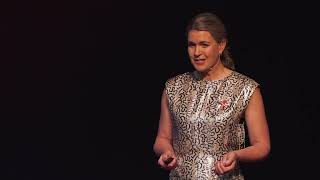 Dress to save the world | Johanna Strömquist | TEDxFerhadija