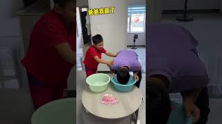 儿子玩儿游戏作弊！爸爸被骗惨了！ #funny #搞笑 #comedy #funnygame