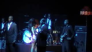 #amywinehouse #soul #winehouse  Winehouse Live Paris Zenith 2007-10-29