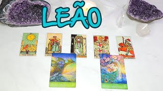 LEÃO ♌ ATRÁS DAS APARÊNCIAS, ESTÁ GRITANDO O SEU NOME, vai te procurar de cabeça baixa!