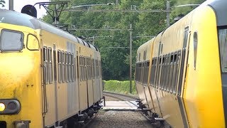 Spoorwegovergang Borne // Dutch railroad crossing