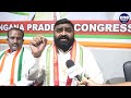 manavatha rai slams kcr ..రద్దైన జీవో ద్వారా స్థానికేతురలకి జాబ్స్ oneindia telugu