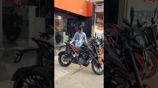 Taking delivery of KTM Duke 200 TFT #ktmdukes #duke200 #ktmindia #ktm #ktmduke #ktmbikes