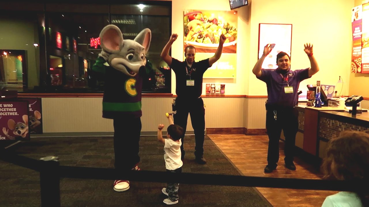 Chuck E Cheese Dance Party Youtube