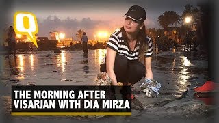 Dia Mirza Joins 1,200 Mumbaikars To Clean Juhu Beach the Morning After Ganpati Visarjan