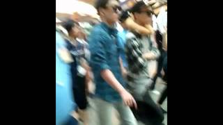 [FANCAM 240911] GD, TOP and Seungri @ Airport T2 Departure Hall (leaving Singapore for Malaysia)