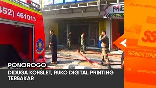 PONOROGO - Diduga Konslet, Ruko Digital Printing Terbakar