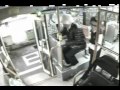 201202141844大都會客運540ad駕駛員協助視障乘客上車.avi