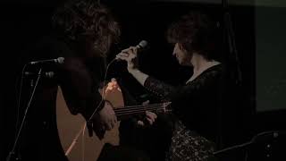 Oidhche Mhath Leibh (The Goodnight Song) - Mary Ann Kennedy \u0026 Anna Massie Live