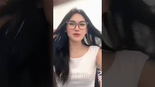 Mantan Pramugari cantik asal cirebon, beautiful Indonesian airline flight attendant