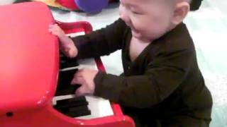 SANY1410 Piano.MP4