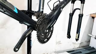 How to Change a MTB Crankset / Cum înlocuiești angrenajul pedalier la bicicletă