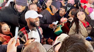 FLOYD MAYWEATHER MOBBED BY FANS IN MEXICO! FANS GO CRAZY AS HE ARRIVES TO WBC CONVENTION