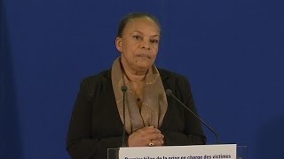 Taubira: les familles des victimes des attentats \