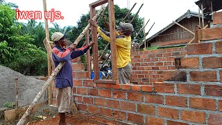 lanjutan pembangunan rumah ujs. mulai pasang pasang kusen pintu dan jendelah.!!