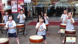 日光森林幼兒園   向日葵班太鼓表演(新光三越三多店周年慶)104.10.02