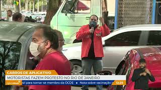 Motoristas de carros de aplicativos fazem protesto no Rio de Janeiro