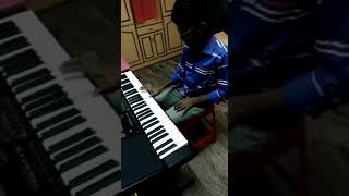 Kadhalenum therveluthi song in keyboard