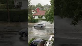 What a shitty weather #weather #car #wet