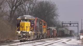 OHCR 4030 and IORY 9500 with IORY 3494 under the signal bridge and over the river