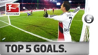 Top 5 Goals - Pizarro, Chicharito and More with Incredible Strikes
