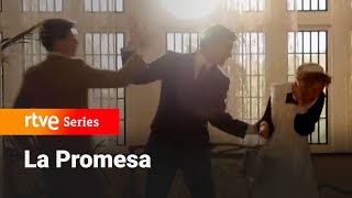 La Promesa: Manuel evita que Curro pegue a Jana #LaPromesa26 | RTVE Series