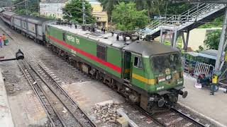 07166 Cuttack - Hyderabad Summer special SF express with WAG-9 Engine entering Rajahmundry