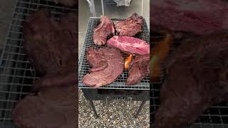 【COSTCO】コストコのステーキを炭火で焼くだけの動画