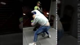 Hombre golpeó a funcionario de TransMilenio por reclamarle a hombre que se coló | Blu Radio