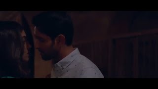 Dolly Kitty Aur Woh Chamakte Sitare / Kissing Scene (Bhumi Pednekar and Vikrant Massey)