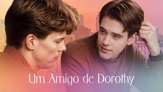 Resumo em Conto : Um Amigo de Dorothy | EUA, 1994 | Curta | Drama, Romance, LGBTQ+