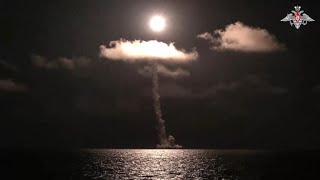 La Russia testa un missile balistico intercontinentale: il video del lancio