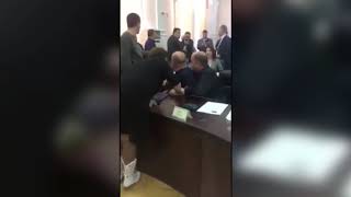 სოციალურ ქსელში ბათუმის საკრებულოში დაპირიპისპირების კიდევ ერთი ვიდეო ვრცელდება