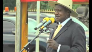 Museveni opens Civil Service College in Jinja