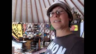 Getting ready for selling yurt. Decluttering, cleaning and packing.