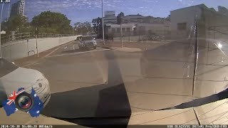 Aussiecams - CAMRY redlight runner collides with dash cammer turning on greenlight 🚦 West Perth