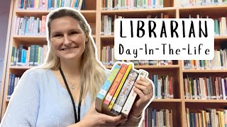 LIBRARIAN DAY-IN-THE-LIFE: Work in the Library with me!