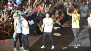 120922 [Fancam] SMTown JKT - Ending D.O / KaiSoo focus (EXO) p/s: Read description!!