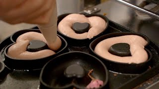 Japanese grilled donut shop that is very popular with tourists