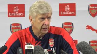 Arsene Wenger hopeful of buying a last...